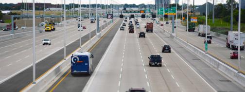 A Pace bus uses the I-90 Flex Lane